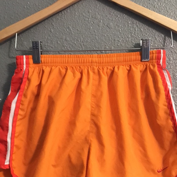 Nike youth running shorts - Picture 3 of 6